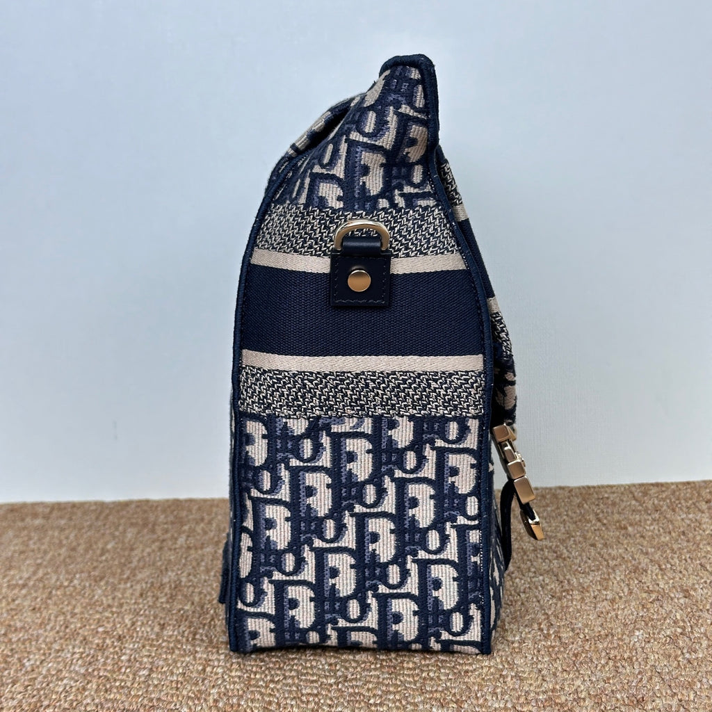 Medium Diorcamp Bag Blue Dior Oblique Embroidery M1240ORIW_M928