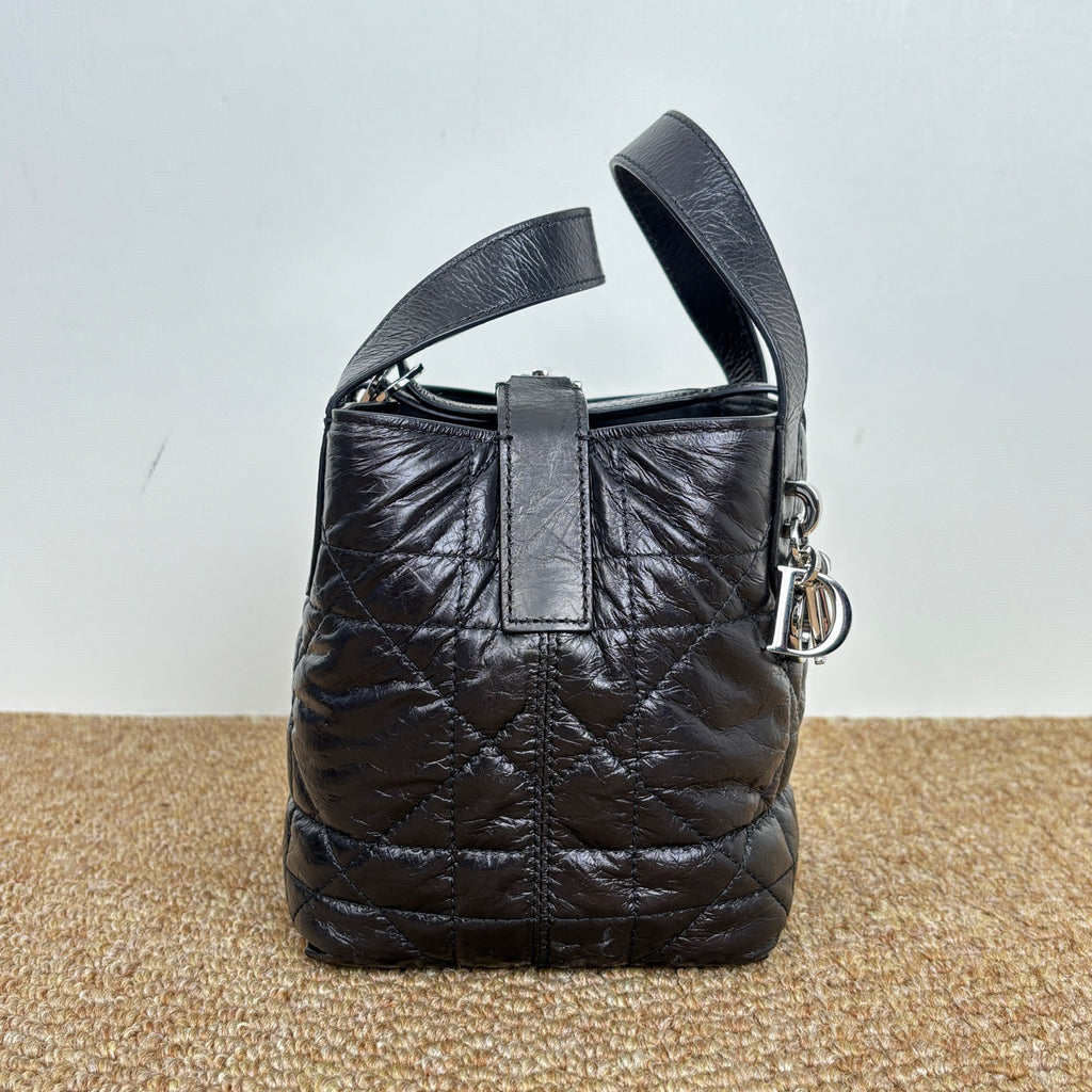Dior Toujours Vertical Nano Tote Bag Black Macrocannage Crinkled Calfskin S6100PNIO_M900