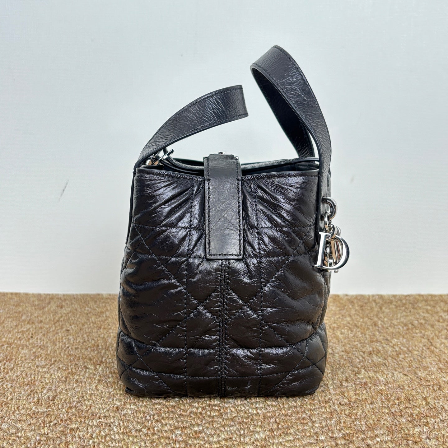 Dior Toujours Vertical Nano Tote Bag Black Macrocannage Crinkled Calfskin S6100PNIO_M900