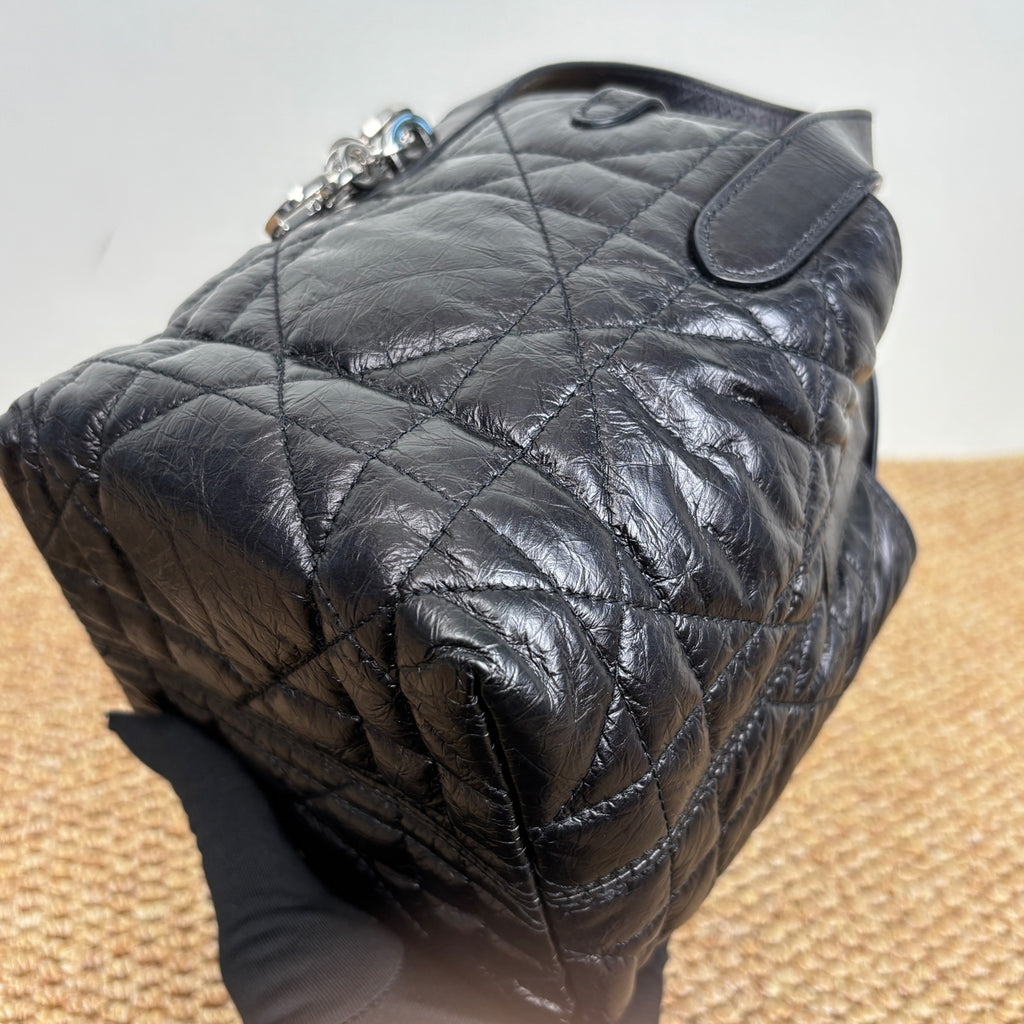 Dior Toujours Vertical Nano Tote Bag Black Macrocannage Crinkled Calfskin S6100PNIO_M900