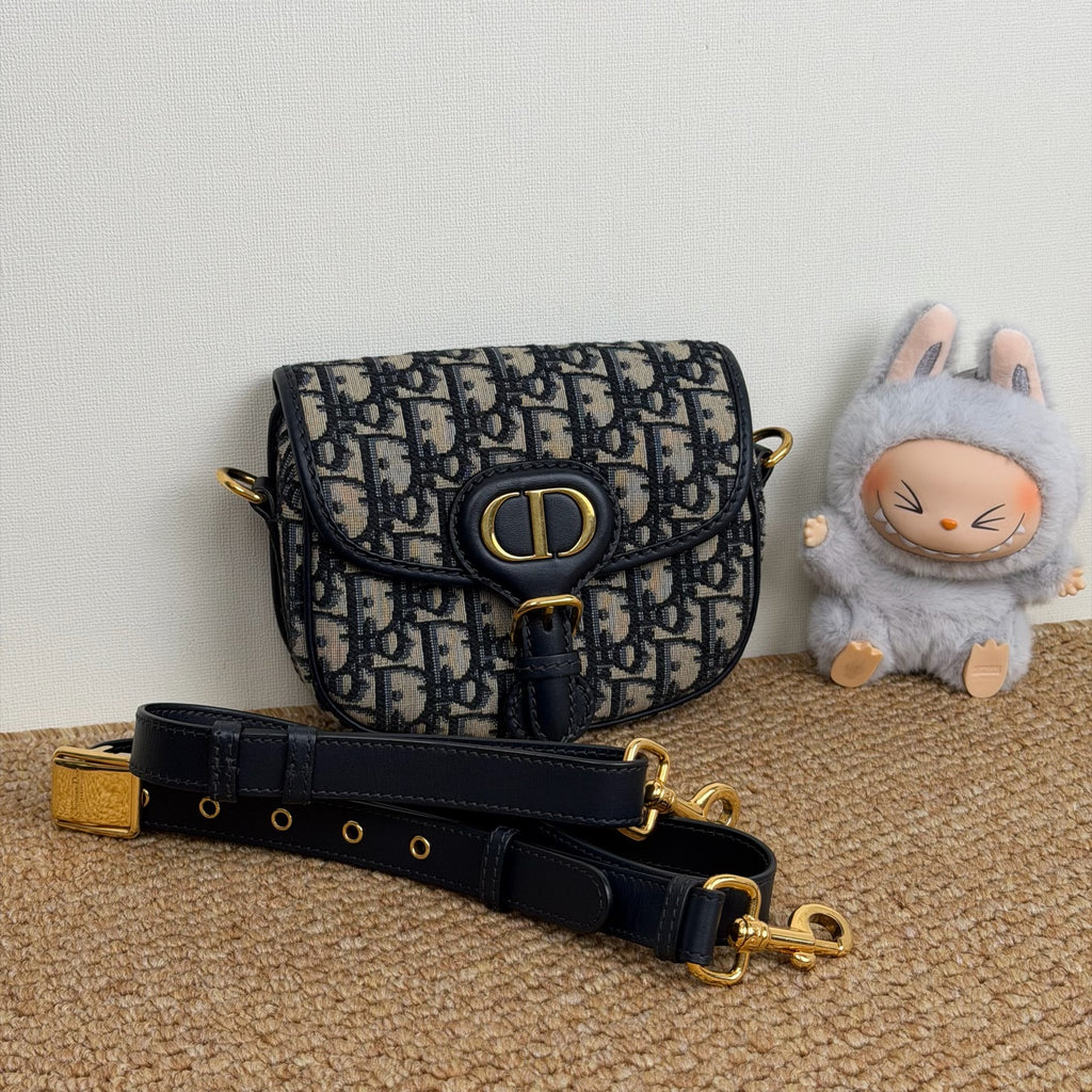 Small Dior Bobby Bag Blue Dior Oblique Jacquard M9317UTZQ_M928