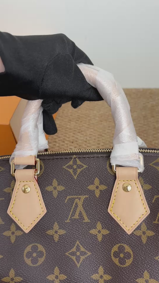 M45957 Speedy Bandoulière 20 in Monogram Canvas